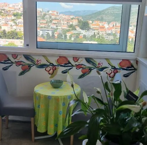 Apartment Flora Lapad